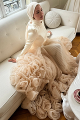 La Vie Est Belle x Hilal Eker