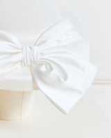 Kurdelalı Saten Şapka