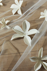 İşlemeli Lilium Duvak