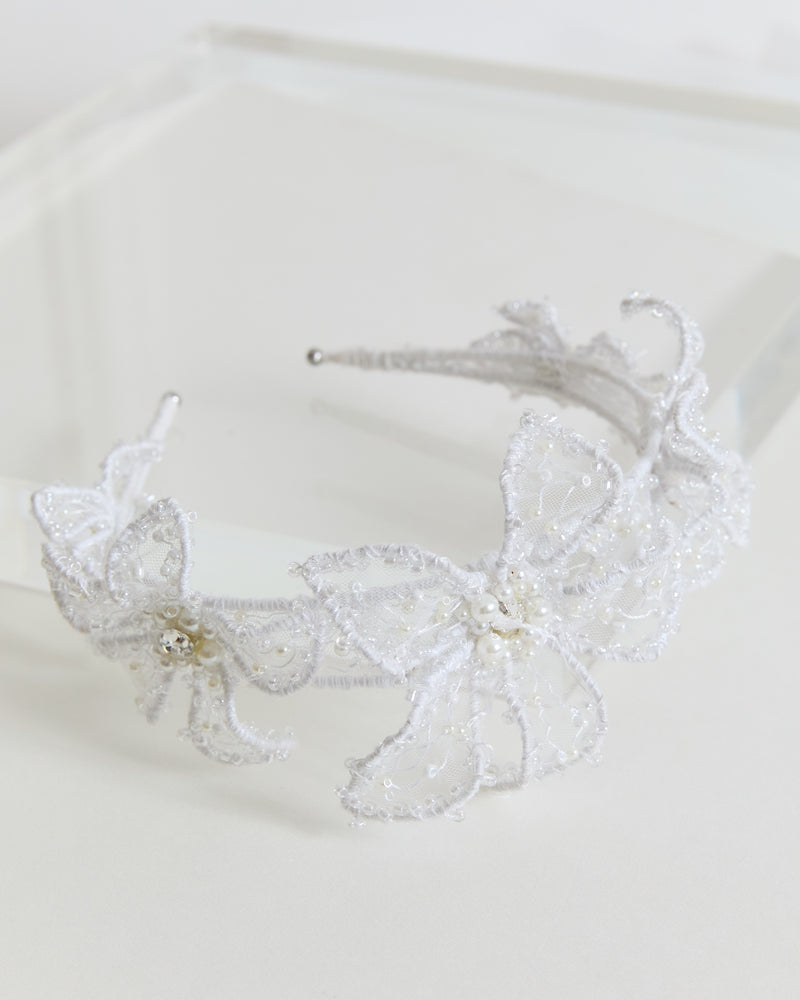 Çiçekli Boyutlu Taç