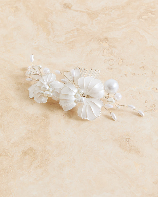 İncili Saç Tokası