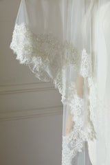 İşlemeli Maria Duvak