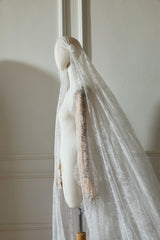 Lady Julieth Dantelli Duvak