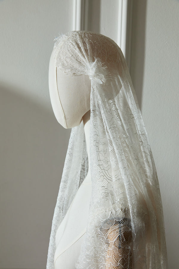 Lady Julieth Dantelli Duvak