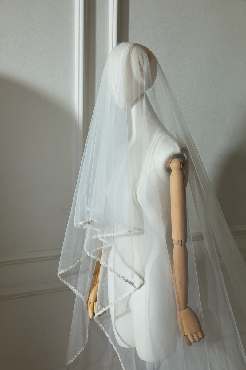 İnce Pırıltılı Duvak