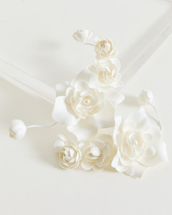 Şakayık Detaylı Saç Aksesuarı